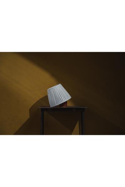 Tapered Shade (S) - White, Pleated